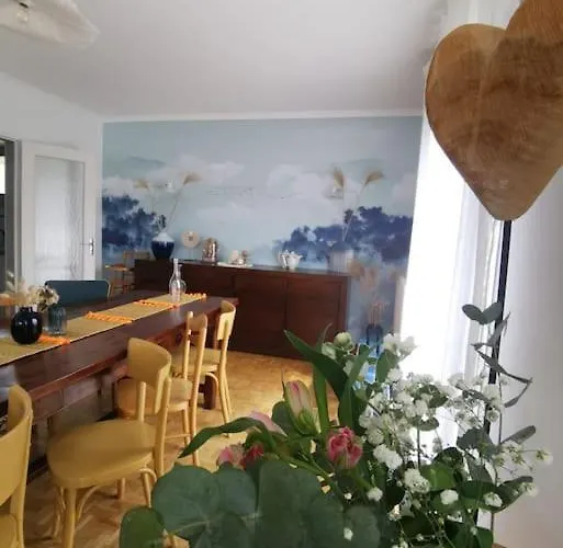 Holiday home Maison Familiale - 300m