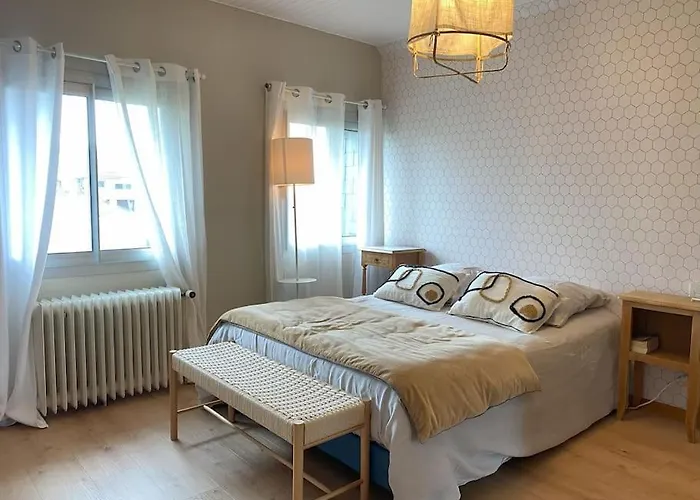 Holiday home Maison Familiale - 300m